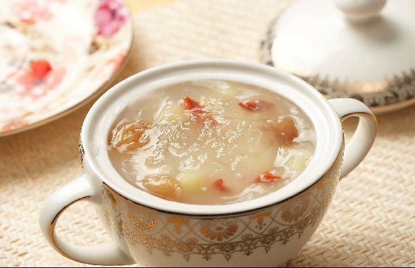 冰糖蒸莲子治胃酸过多