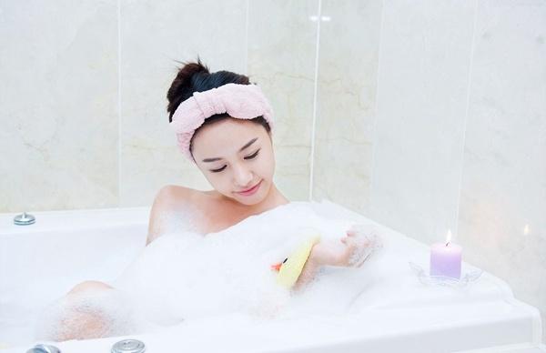女人这样洗澡小心妇科病缠身