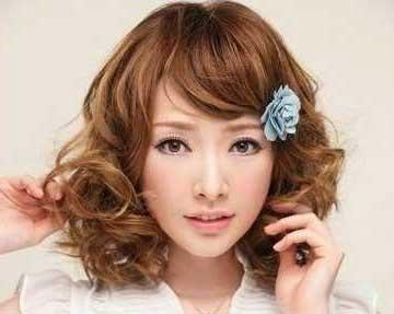 介绍好看的女生短发卷发发型_圈子话题_快速问医生